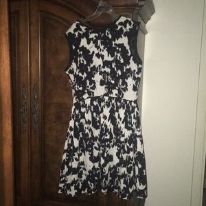 Saks Fifth Ave Black and white dress